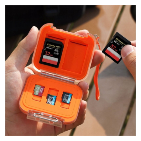 Ulanzi CC01 (C055) - mini case/etui na karty pamięci, pomarańczowe - przykład użycia